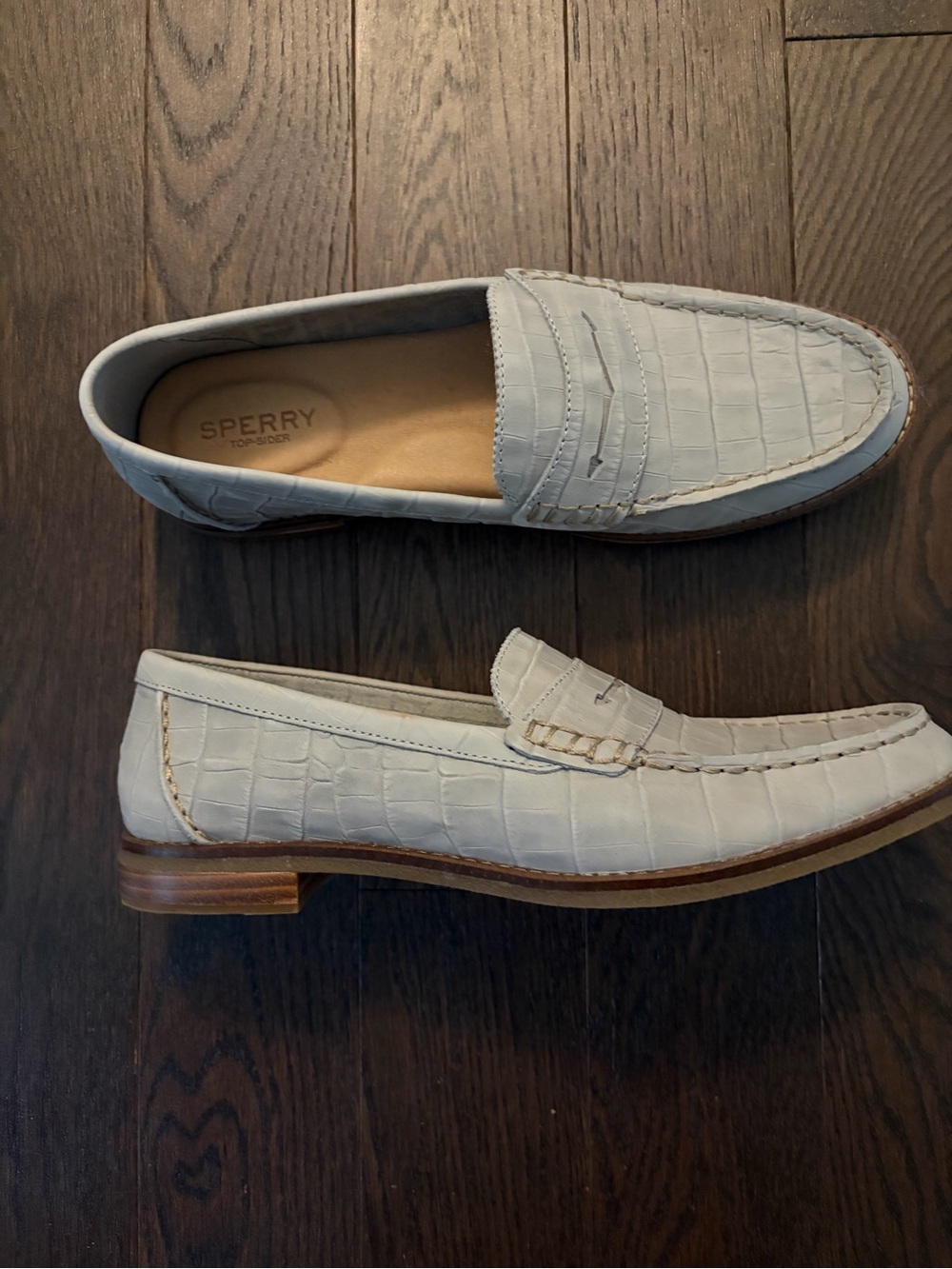 Sperry Light Gray Croc-Embossed Penny Loafers